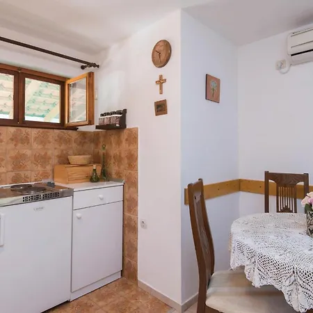 Potirna Iv Hébergement de vacances Potirna