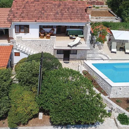 Feriehus Potirna Iv *