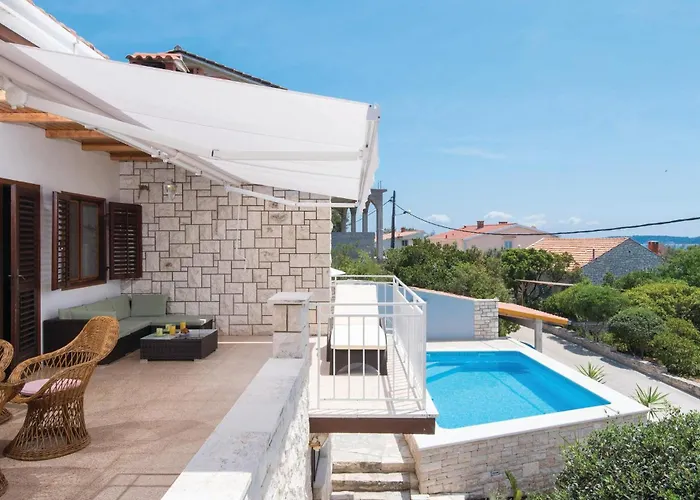 بيت للعطل Iv *