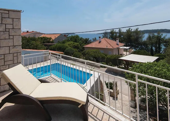 بيت للعطل Iv *