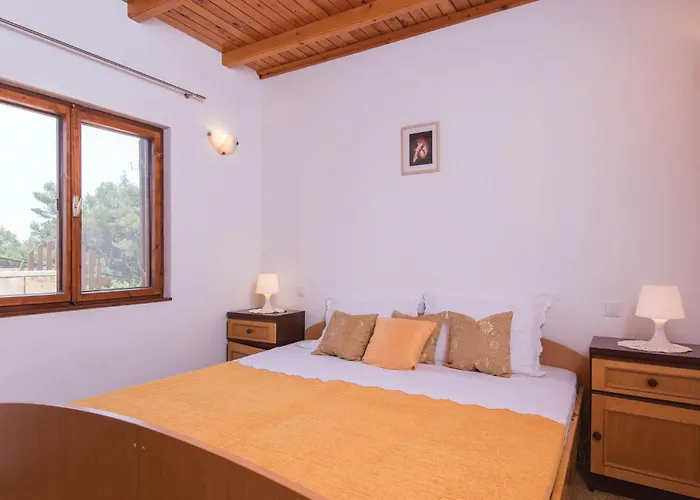 Iv بيت للعطل